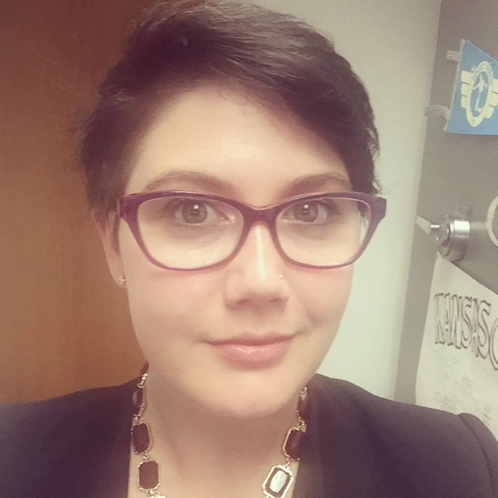 Meet your Posher, Jenn